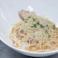 Феттуччине с куриной грудкой в Баловень С