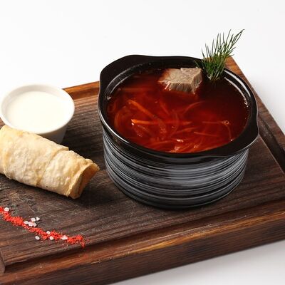 Борщ Украинский с ростбифом и салом в Барбарис по цене 300 ₽