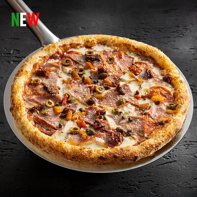 Пицца Капричоза в Secret Kitchen по цене 1110 ₽