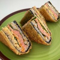 Lab Сэндвич с крабом и кальмаром в Kitchen lab