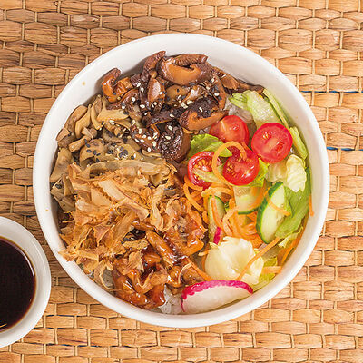 Поке со свининой и соусом Терияки в Луиджи & Тосё по цене 399