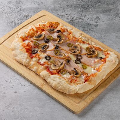 Пицца Прошутто и Фунги в Ресторанчик по цене 860 ₽