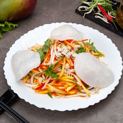 Салат Чаи в Pho 1998 по цене 575 ₽