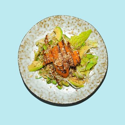 Микс салата с хрустящей курицей в CRGO по цене 420 ₽