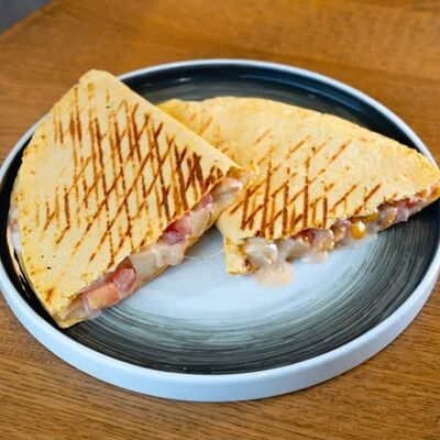 Кесадилья классическая в Горький по цене 549 ₽