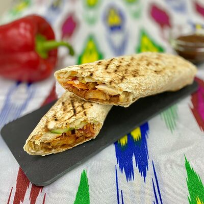 Донер в лаваше в Шаурма халяль в Перекрестке по цене 370 ₽