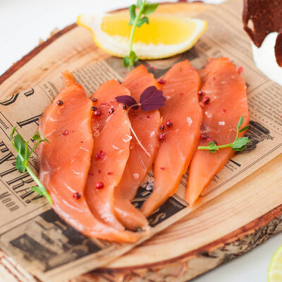 Форель шеф-посола со сливочным соусом в Квартира 162 по цене 790 ₽