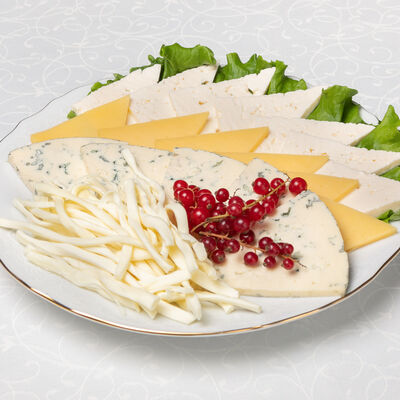 Сырная тарелка в Карина по цене 350