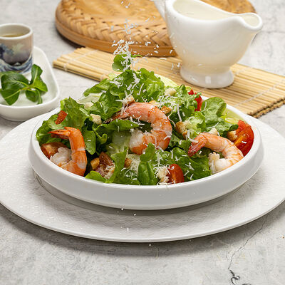 Цезарь с креветкой в BambookCafe по цене 610 ₽
