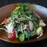 Салат Калифорния в Corner Grill