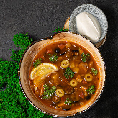 Доставка Суп Солянка в Library по цене 590 ₽