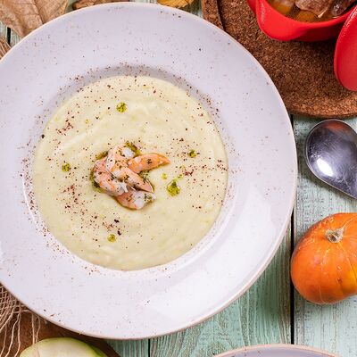 Крем-суп из кабачков с тигровой креветкой в Кавказ по цене 290