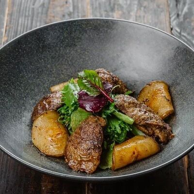 Салат с печенью и грушей в Люблин по цене 498 ₽