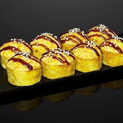 Запеченый с курицей тамаго в Бейкер суши по цене 749 ₽