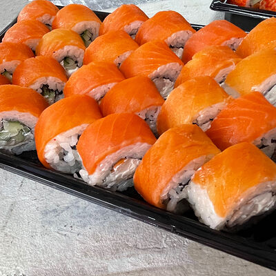 Филадельфия с креветкой в Скрути-ка Sushi по цене 690 ₽