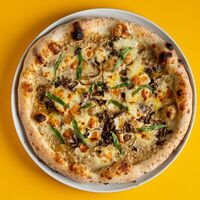 Пицца с грибами (Funghi Misti) в Matteos