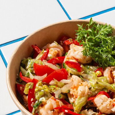 Тайский салат с креветками в YUZU по цене 790 ₽