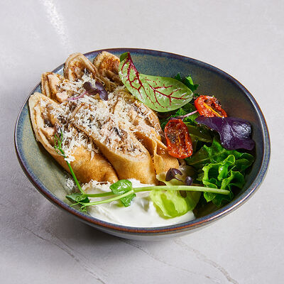 Блины с жюльеном из индейки в Sugar Mama по цене 490 ₽