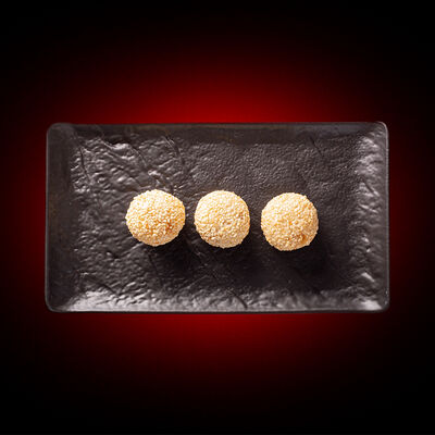 Китайские пончики с арахисом в Китайские Новости по цене 570 ₽