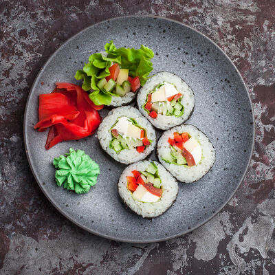 Ясайчиз маки в Sushi & More по цене 260 ₽