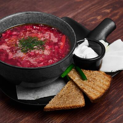 Домашний борщ в DЫМ STAFF BAR по цене 450 ₽