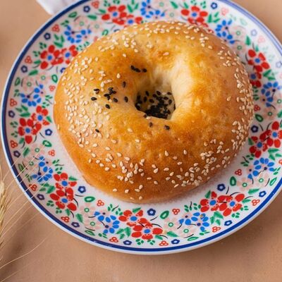 Свежая лепёшка в Мархаба Халяль по цене 120 ₽