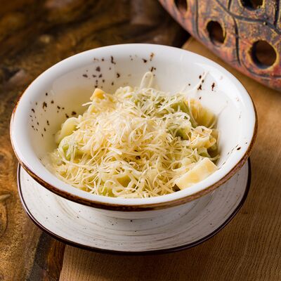 Макарошки с сыром в SULUGUNI по цене 486 ₽