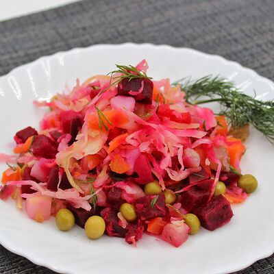 Винегрет в Чёрный и белый по цене 118 ₽