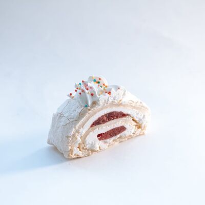 Десерт Меренга в Шарлотта по цене 128 ₽