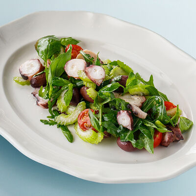 Итальянский салат с осьминогом в Терраса по цене 2390 ₽