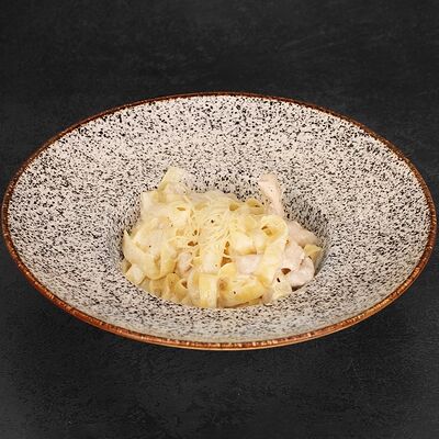 Фетучини с курицей в Чайхана Восток № 1 по цене 770 ₽