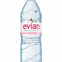 Вода Evian в У мангала