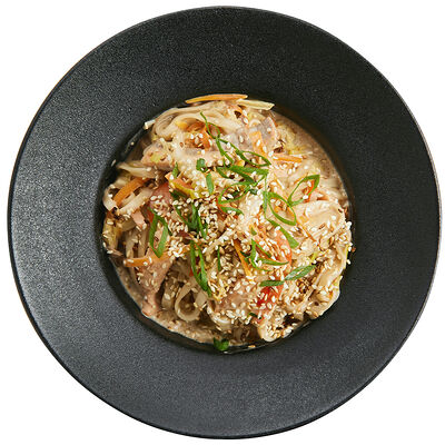 Вок сливочный с лососем в МАМАСУШИПИЦЦА по цене 720 ₽