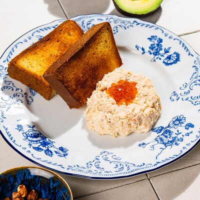 Рийет из копченого лосося и судака с красной икрой в Маймун по цене 850