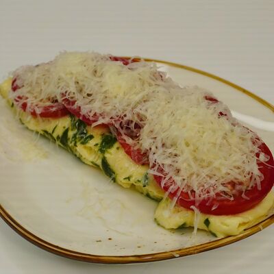 Омлет с томатами и пармезаном в Blanche по цене 455 ₽