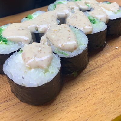 Чукка ролл в Суши ням по цене 188 ₽