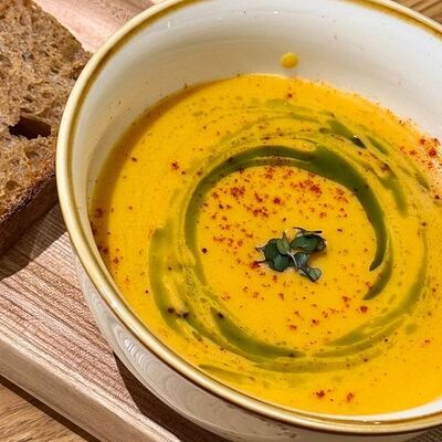 Чечевичный крем-суп в Kraffin Bakery по цене 347 ₽