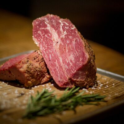 Копченая говяжья грудинка в Потроха по цене 179