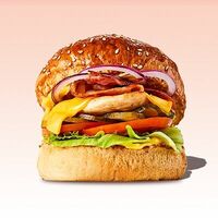 Чикен бургер с грудкой цыпленка, беконом и соусом карри в Ketch Up