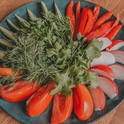 Овощная грядка в Соль & Перец по цене 387 ₽