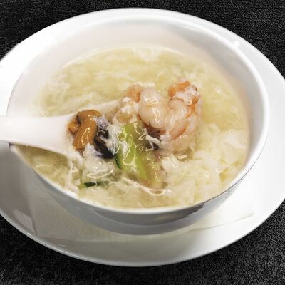 Суп с морепродуктами в Дитай по цене 548 ₽