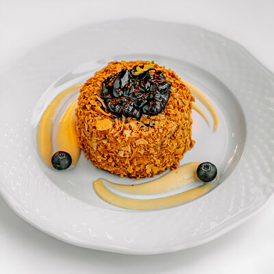 Пирог из жимолости в Высота 5642 по цене 1050 ₽