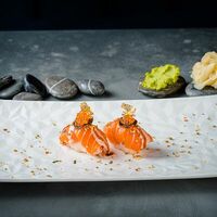 Суши без риса с лососем в Nella Foresta