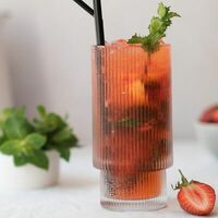 Мохито клубничный в Брюле