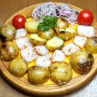 На мангале картофель с курдюком в Чайхана Однажды в Самарканде