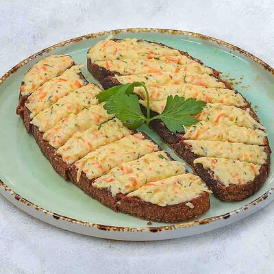 Гренки ржаные с замазкой в Beer House по цене 370 ₽