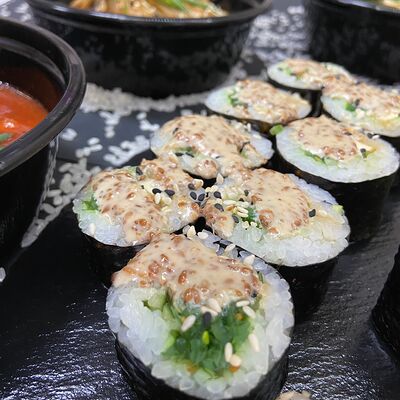 Футомаки с жареным тофу 8 шт в Ёжкин ролл по цене 569 ₽