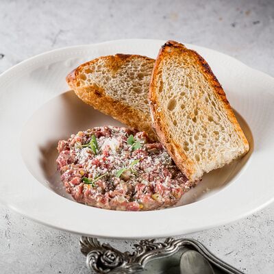 Тартар с трюфелем в After по цене 790 ₽