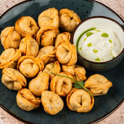 Чучвара жареная в Омар Хайям по цене 380 ₽