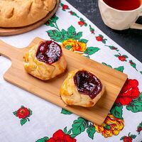 Клубничное лукошко в Светлая пекарня